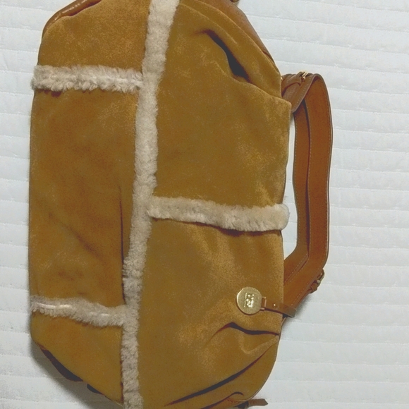 UGG purse - Picture 2 of 4